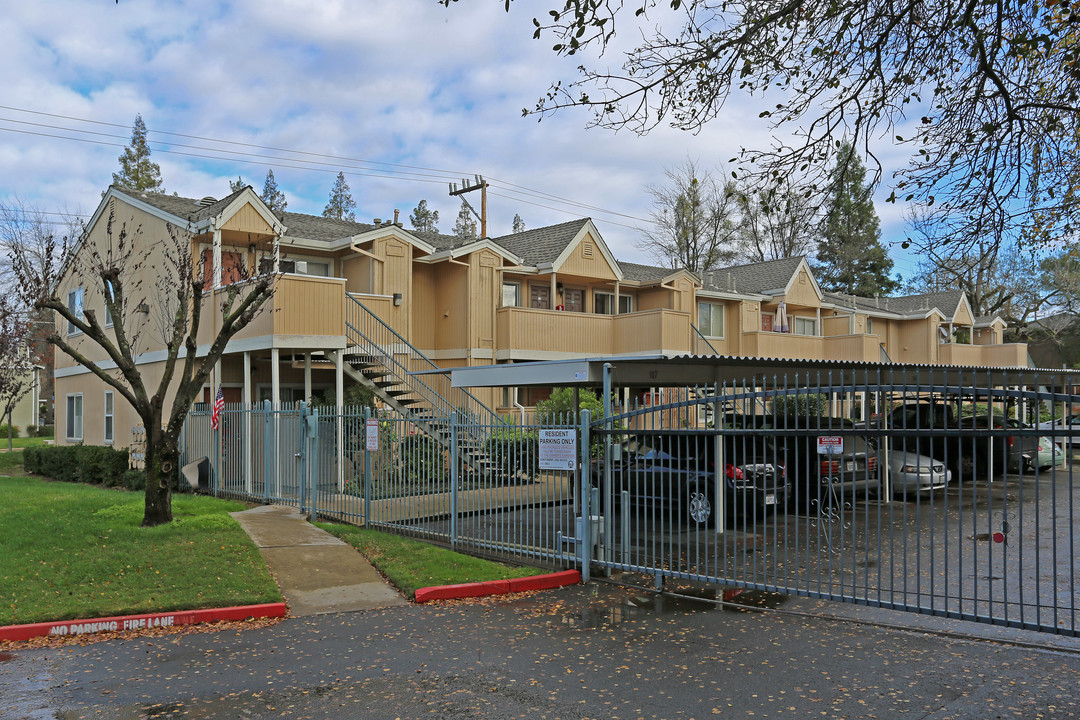 Carmichael Springs Apartments in Carmichael, CA - Building Photo