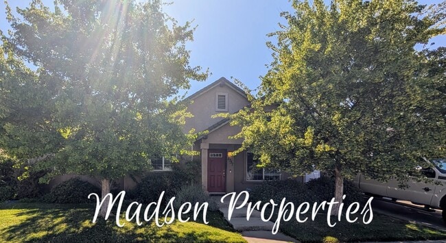 property at 2737 Manning Ave