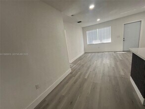 1923 NW 66th St in Miami, FL - Building Photo - Building Photo