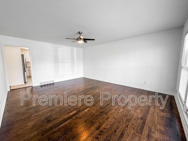 10411 E 78 Terrace in Raytown, MO - Building Photo - Building Photo