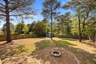 686 Colonial Hills Dr in Lillington, NC - Building Photo - Building Photo