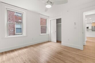 26 Bradlee Rd, Unit 103 in Medford, MA - Building Photo - Building Photo