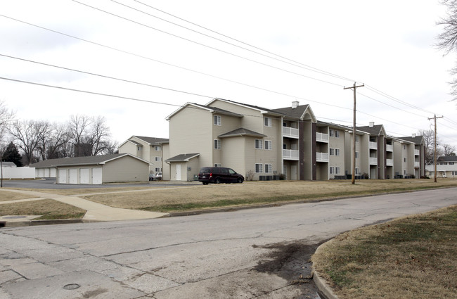 Linden Apartments in Bartlesville, OK - Building Photo - Building Photo