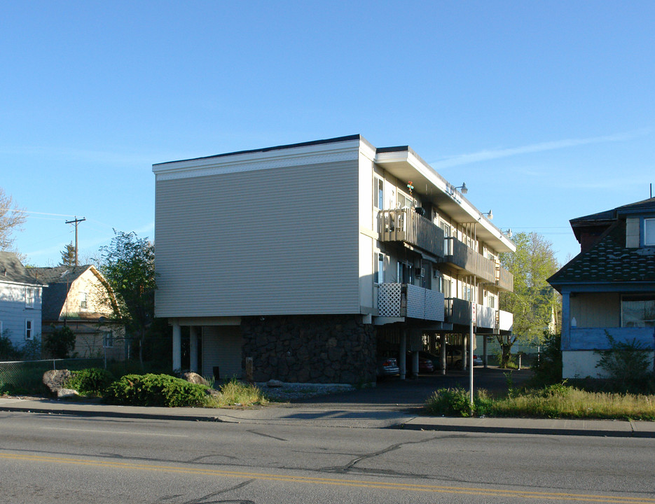 818 W Maxwell Ave in Spokane, WA - Building Photo