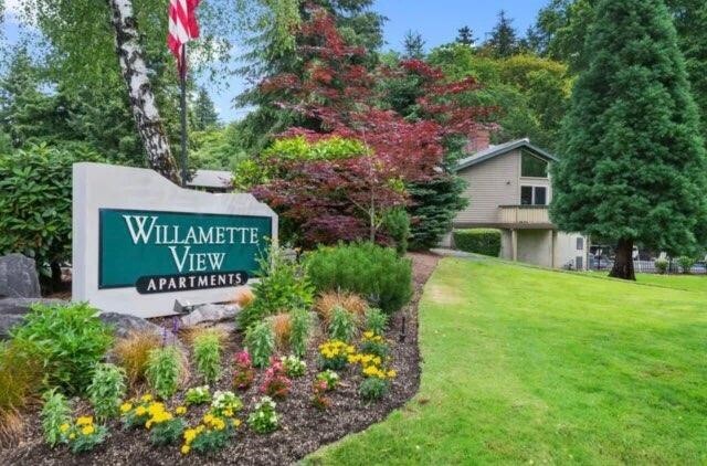 Willamette View Apartments in Salem, OR - Foto de edificio