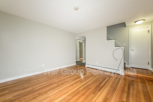 2718 Reiter Rd in Pittsburgh, PA - Building Photo - Building Photo