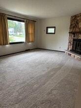 6504 Schneider Pl in McFarland, WI - Building Photo - Building Photo