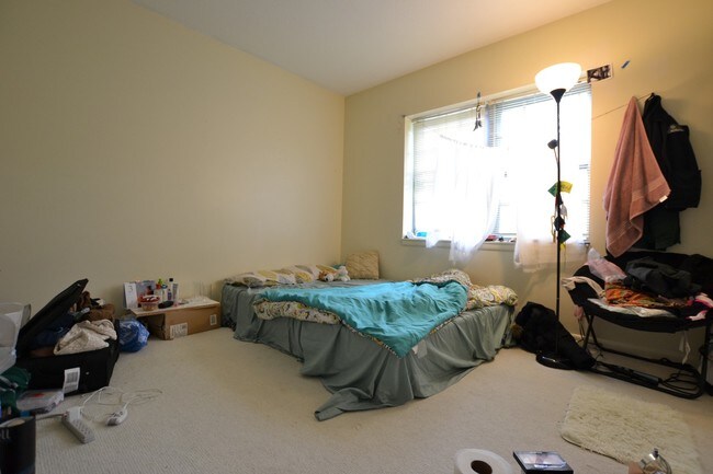 161 Lake Shore Rd, Unit 1