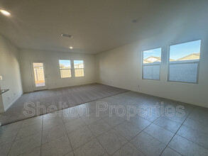 9712 West Odeum Ln in Tolleson, AZ - Building Photo - Building Photo