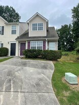 5500 Sierra Trl in Atlanta, GA - Building Photo