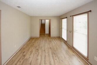 4033 Scenic Mountain Dr SW in Snellville, GA - Building Photo - Building Photo