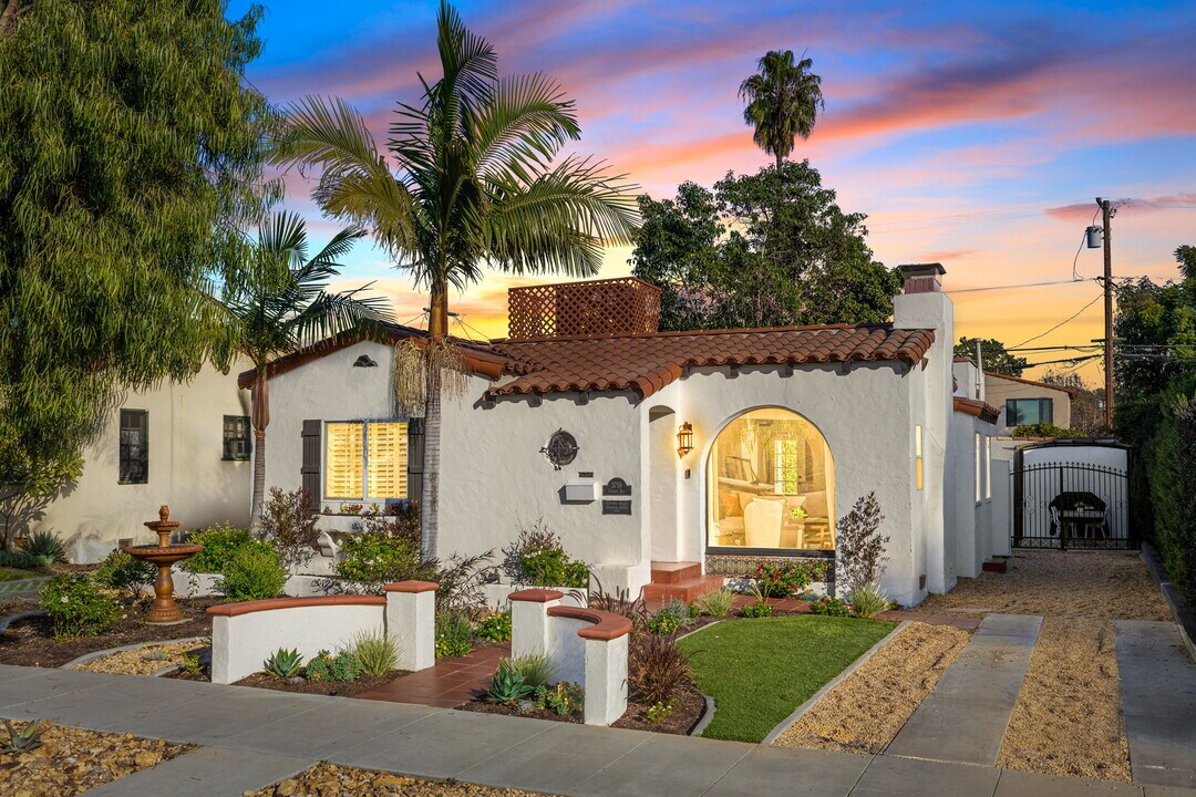 3758 Gaviota Ave in Long Beach, CA - Building Photo