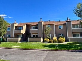 555 E Patriot Blvd, Unit 247 in Reno, NV - Building Photo