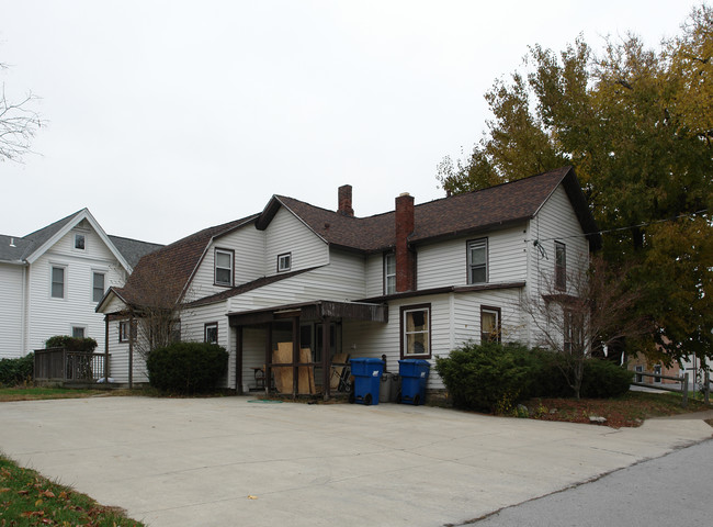 378 S Main St in Amherst, OH - Building Photo - Building Photo