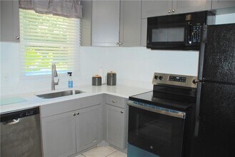 4700 Barbara Mitchell Dr in Mobile, AL - Foto de edificio - Building Photo