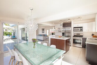 2007 E Andreas Rd in Palm Springs, CA - Building Photo - Building Photo
