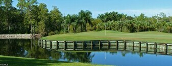 9411 Old Hickory Cir in Ft. Myers, FL - Building Photo