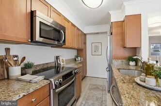 7853 Coddle Harbor Ln, Unit 7853 Coddle Harbour in Potomac, MD - Building Photo - Building Photo