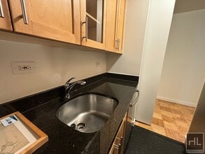 West 87th Street, Unit 4K in New York, NY - Building Photo - Building Photo