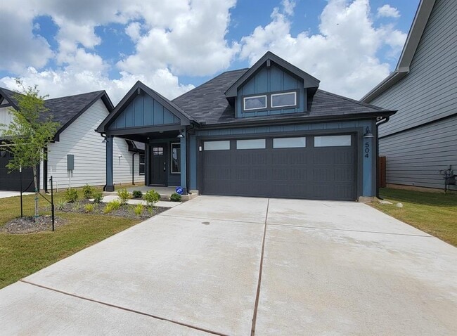 property at 504 Sandringham Lp