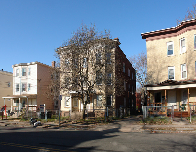 40 Hamilton St in Hartford, CT - Building Photo - Building Photo