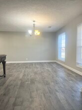 3912 Manorwood Dr in St. Louis, MO - Foto de edificio - Building Photo