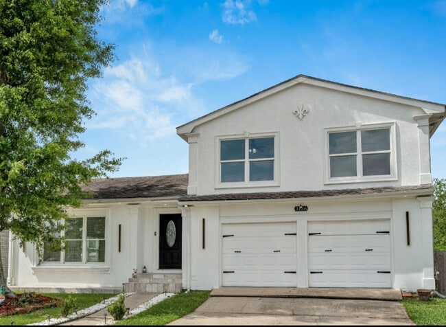3136 Keith Way Dr in Harvey, LA - Foto de edificio - Building Photo