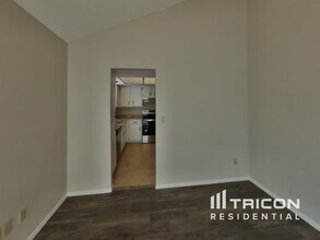 5129 W Sanna St in Glendale, AZ - Building Photo - Building Photo