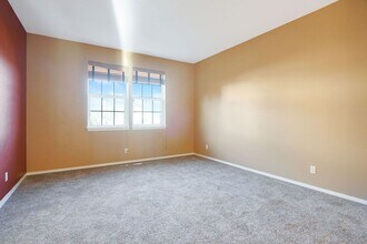 884 Van Buren Dr NW in Salem, OR - Building Photo - Building Photo