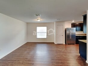 1214 Brenton Leaf Dr in Ruskin, FL - Building Photo - Building Photo