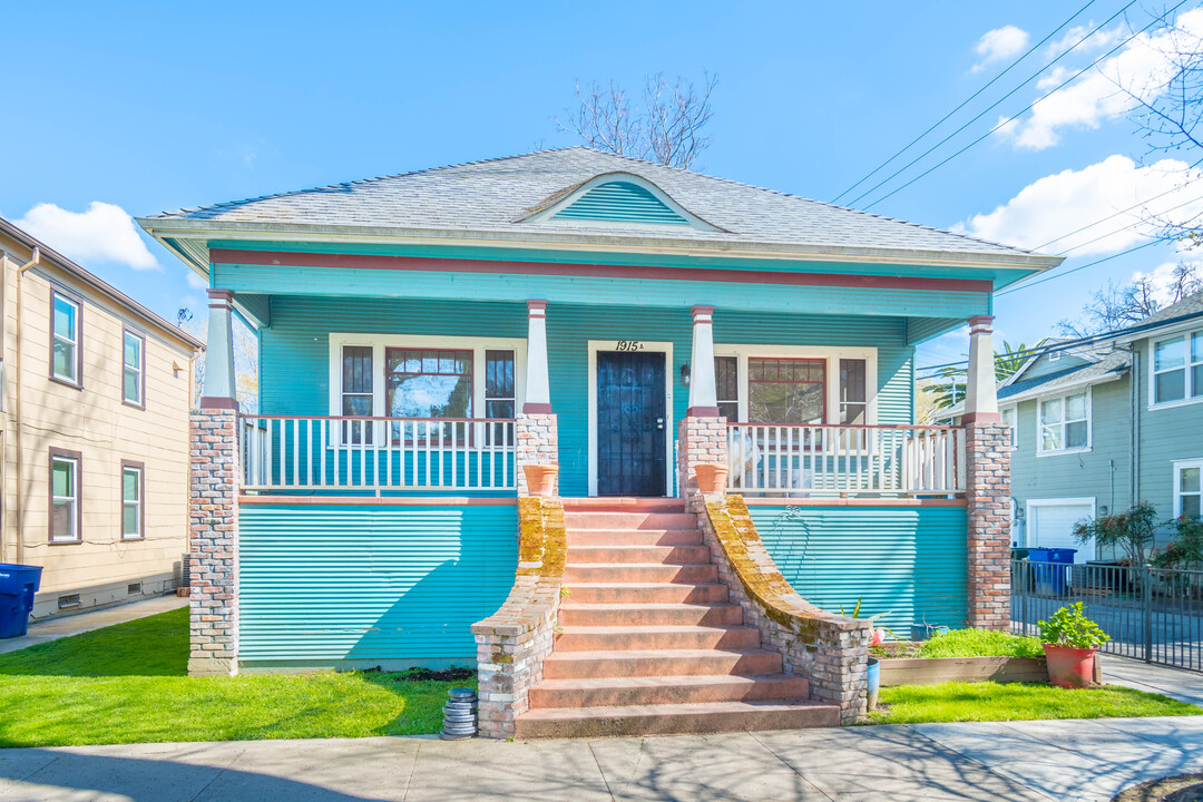 1915 4th St in Sacramento, CA - Building Photo