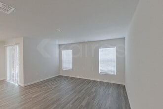 1190 S San Mateo Dr in North Port, FL - Building Photo - Building Photo