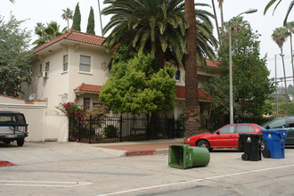 1859 N Gramercy Pl in Los Angeles, CA - Building Photo - Building Photo