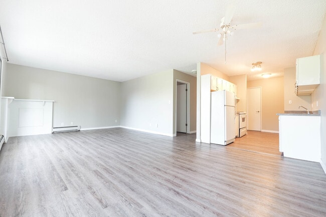 Blue Quill Gardens in Edmonton, AB - Building Photo - Building Photo