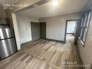 228A Asylum Ave in Hartford, CT - Building Photo - Building Photo