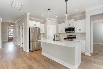 577 Davis Vly Dr in Columbia, TN - Building Photo - Building Photo