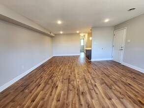 4585 Manayunk Ave in Philadelphia, PA - Building Photo - Building Photo