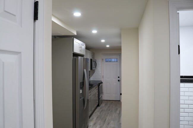 614 Valley Ave in Yonkers, NY - Building Photo - Building Photo