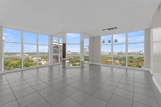 1901 Brickell Ave in Miami, FL - Building Photo - Building Photo