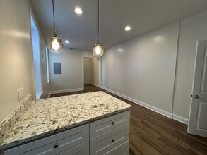 1614 N 27th St, Unit 2 in Philadelphia, PA - Foto de edificio - Building Photo