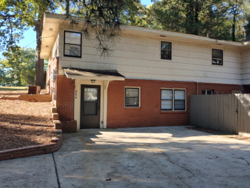 925 Athens Dr-Unit -B in Raleigh, NC - Building Photo