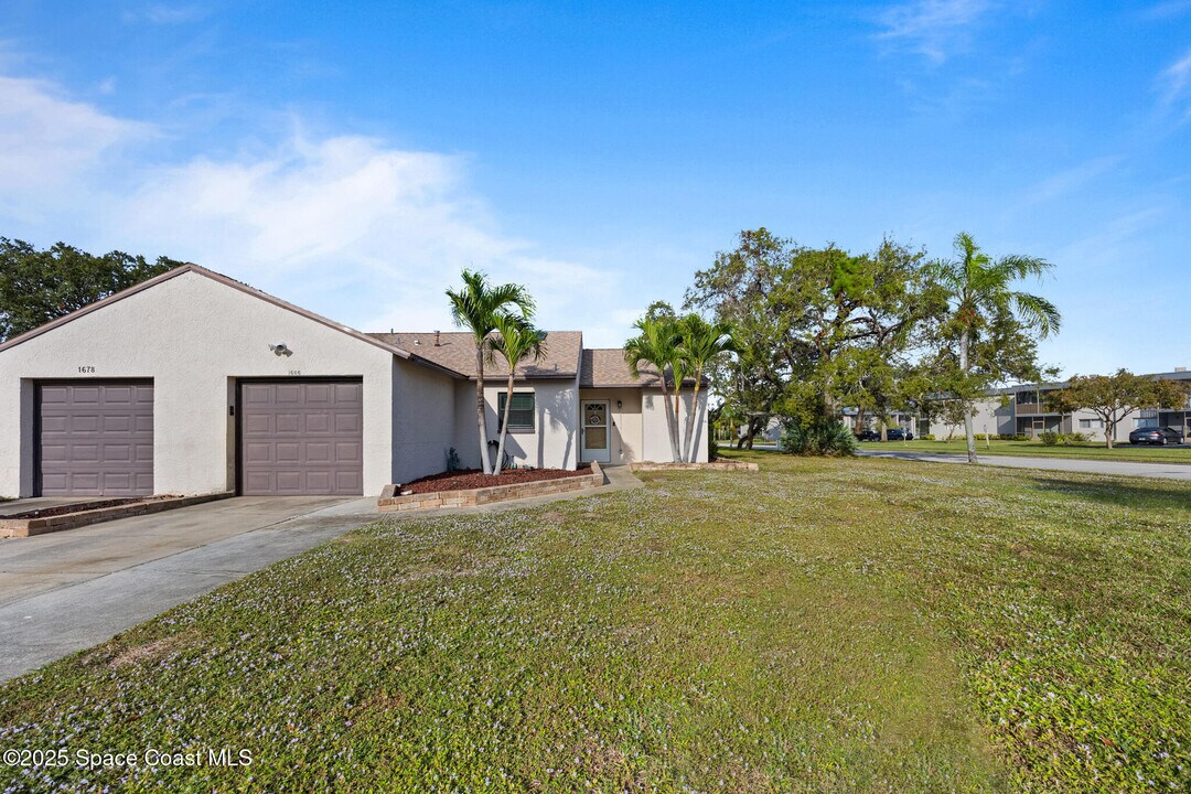 1666 Owl Ln in Melbourne, FL - Building Photo