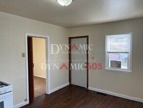 403 S Wayland Ave in Sioux Falls, SD - Building Photo - Building Photo