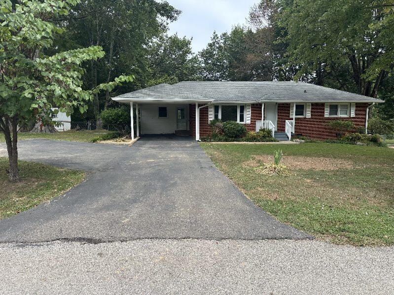 1118 Bridgette St in Paris, TN - Building Photo