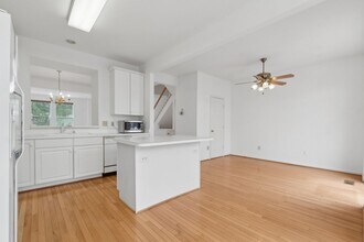 20687 Waterfall Branch Terrace in Sterling, VA - Building Photo - Building Photo