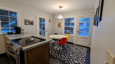 1142 H St in Anchorage, AK - Building Photo - Building Photo