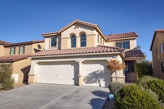 9222 Cazador St in Las Vegas, NV - Building Photo - Building Photo