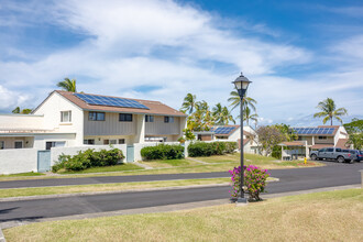 Aikahi Gardens in Kailua, HI - Building Photo - Building Photo