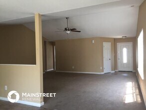 2226 Leaf Dr in Indianapolis, IN - Building Photo - Building Photo