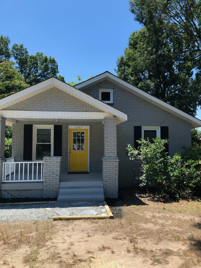 1007 Washington St in Burlington, NC - Building Photo - Building Photo